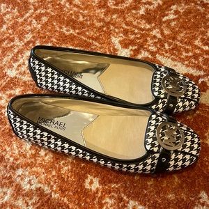 Michael Kors Houndstooth Flats, Size 8